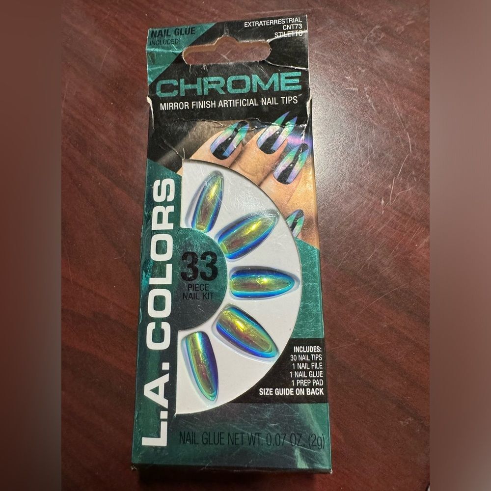 L.A. Colors Chrome Mirror Finish Artificial Nail Tips Extraterrestrial Stiletto